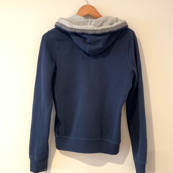 Abercrombie Signature Popover - Picture 5 of 5